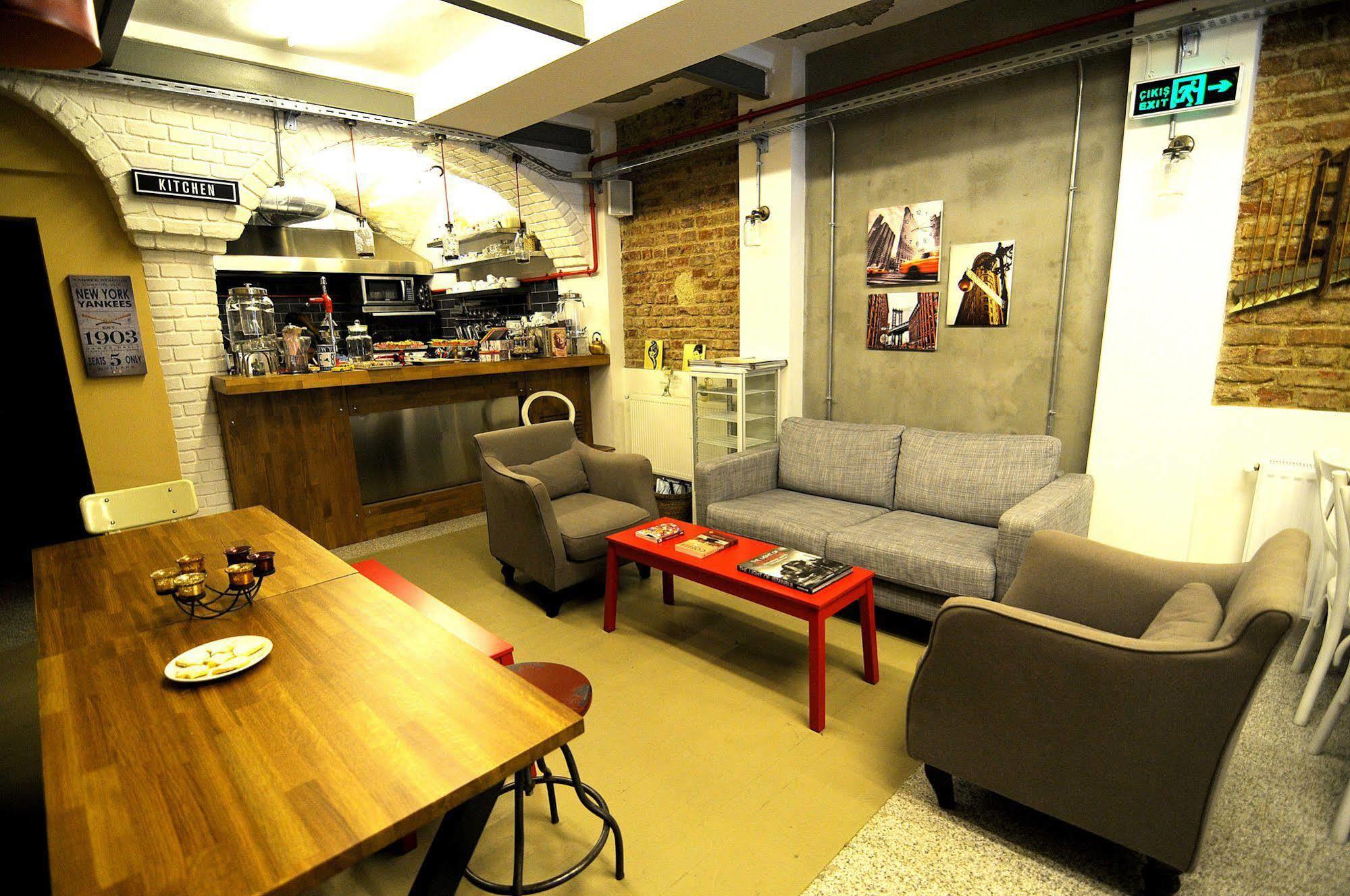 Taksim Safe House Hotel Istanboel Buitenkant foto